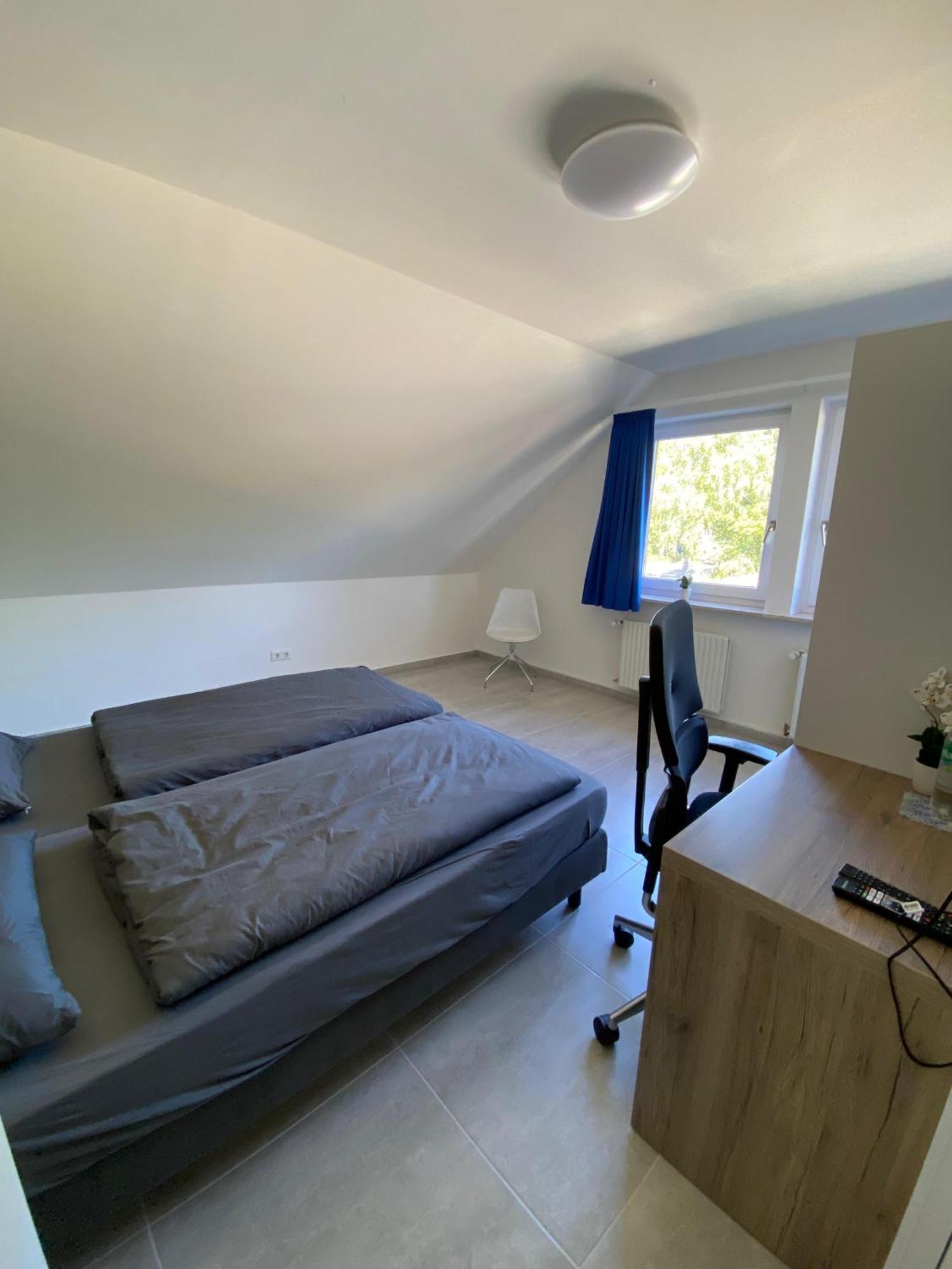 Mk Hostel Oyten - Free Wifi & Parking - 24H Check-In Bagian luar foto