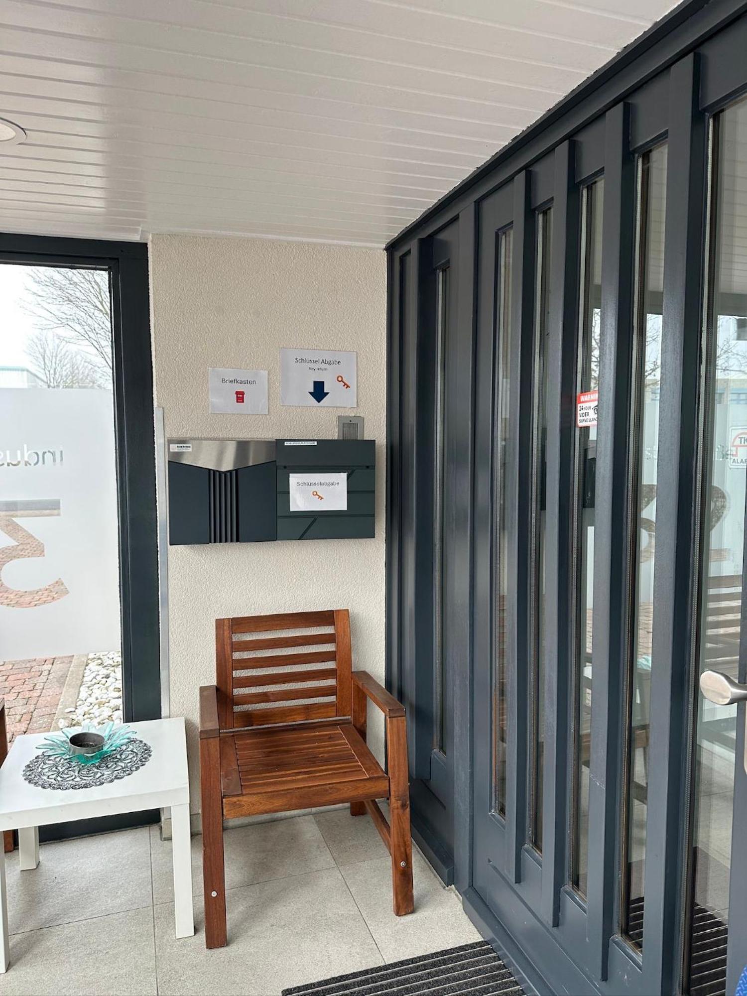 Mk Hostel Oyten - Free Wifi & Parking - 24H Check-In Bagian luar foto