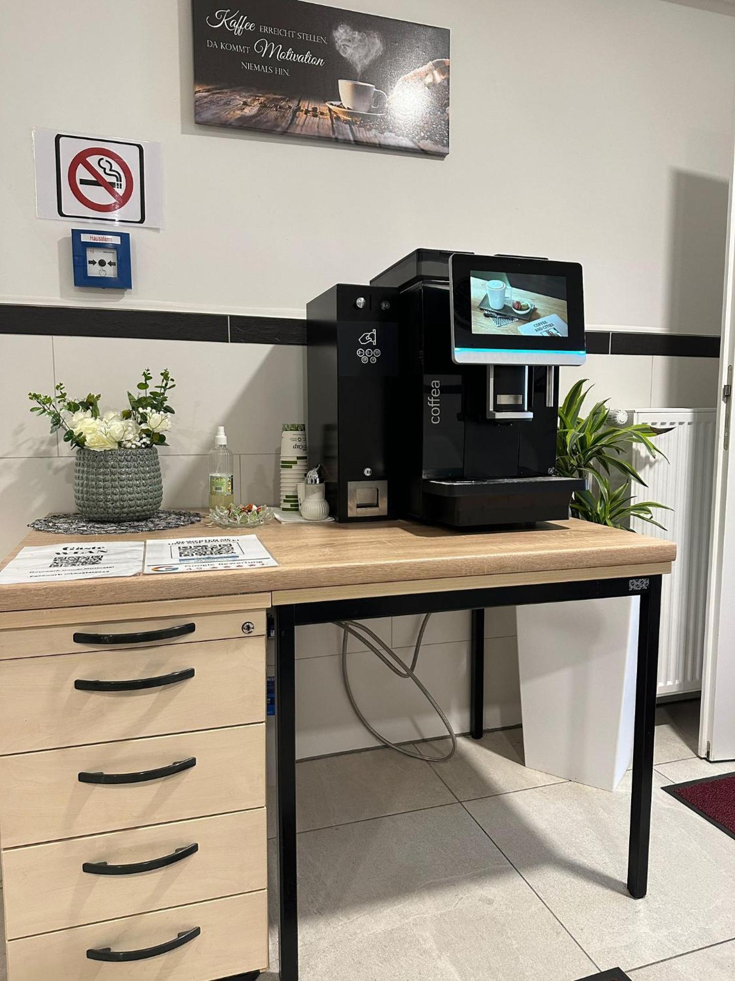 Mk Hostel Oyten - Free Wifi & Parking - 24H Check-In Bagian luar foto