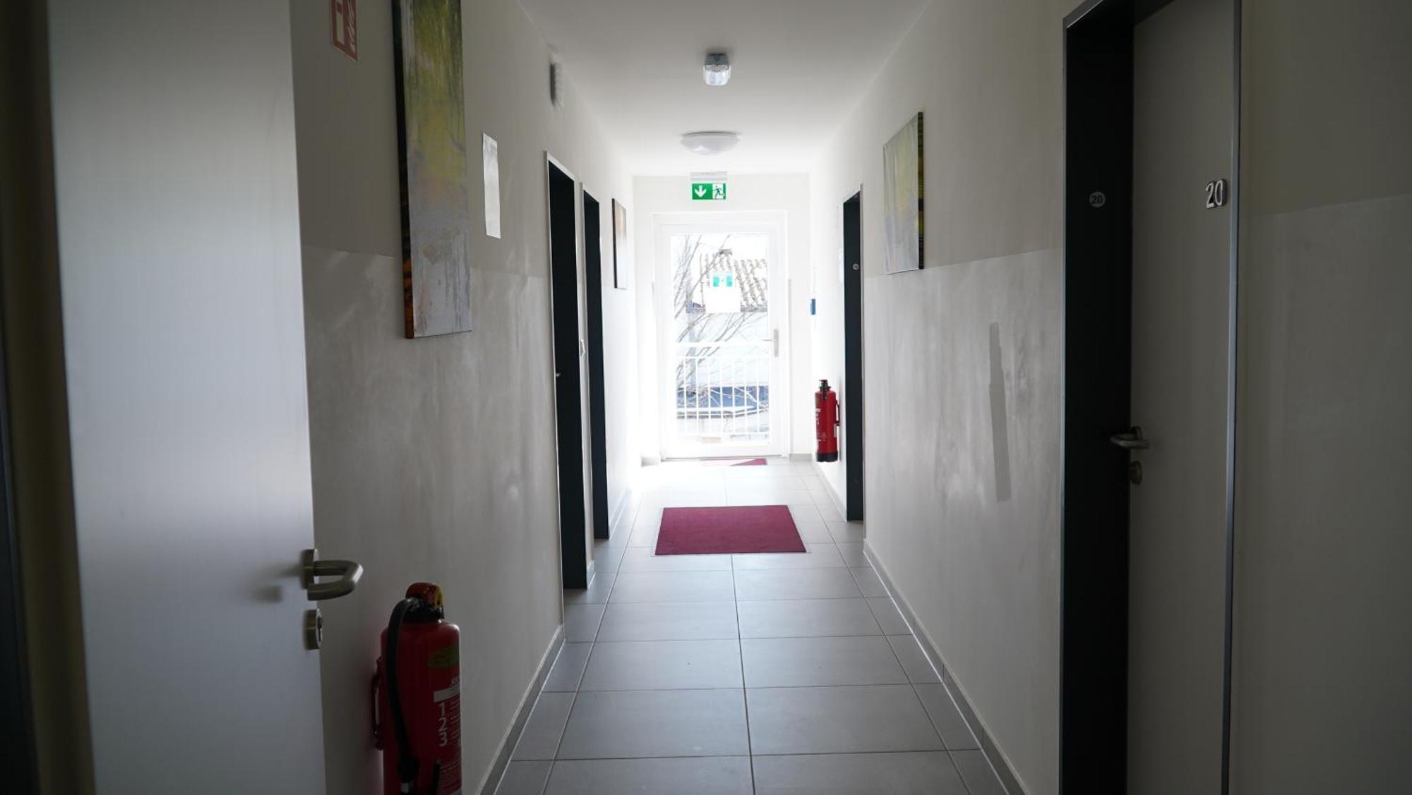 Mk Hostel Oyten - Free Wifi & Parking - 24H Check-In Bagian luar foto
