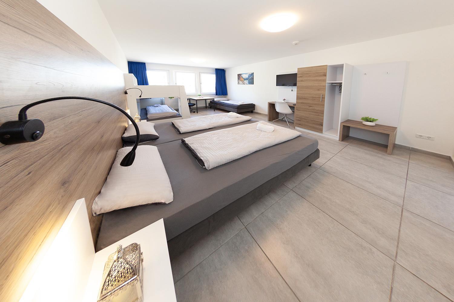 Mk Hostel Oyten - Free Wifi & Parking - 24H Check-In Bagian luar foto